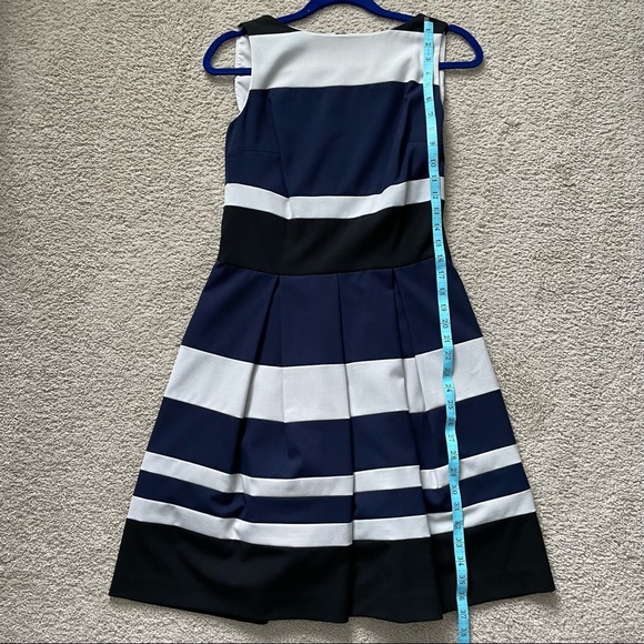 Lauren Ralph Lauren Navy Beige and Black Striped Fit and Flare Dress size 4 - Picture 7 of 12